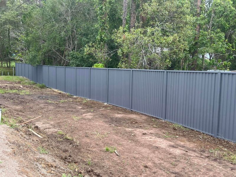 side boundary colorbond fence installed in Morayfield
